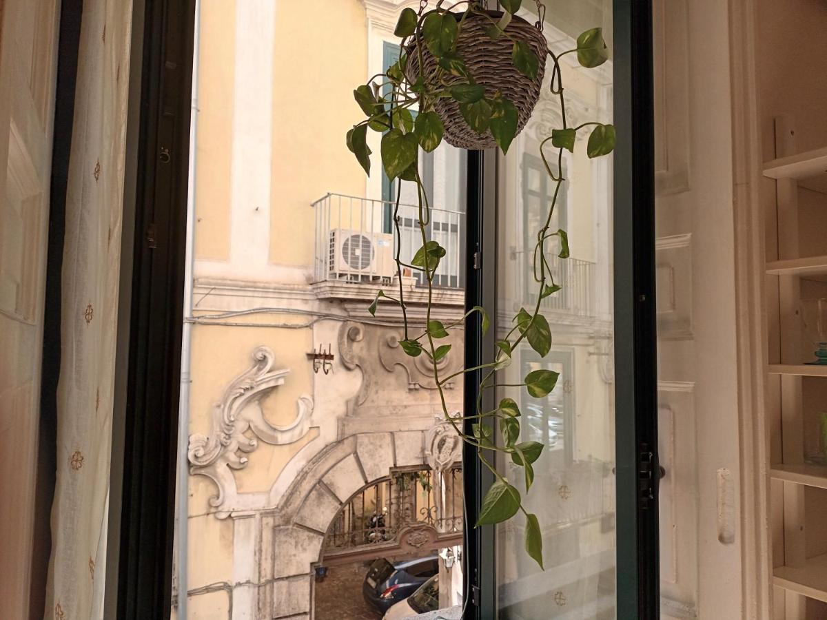 Nicola's House In The Historical Center Of Apartment Salerno